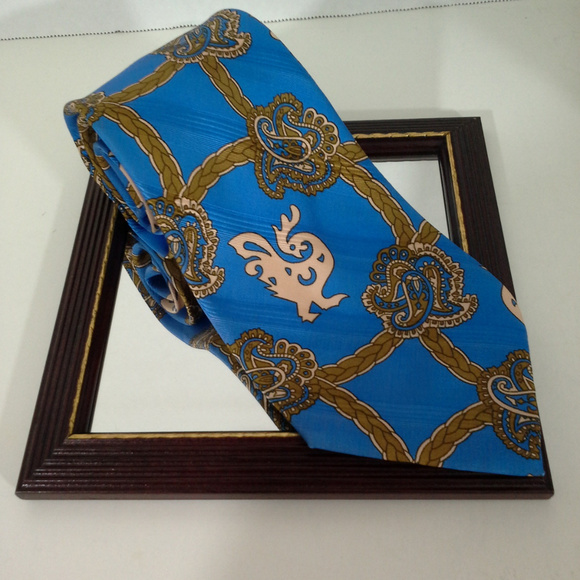 F Rvnci Other - F. Rvnci mens tie Blue tan 4"x55" Rome